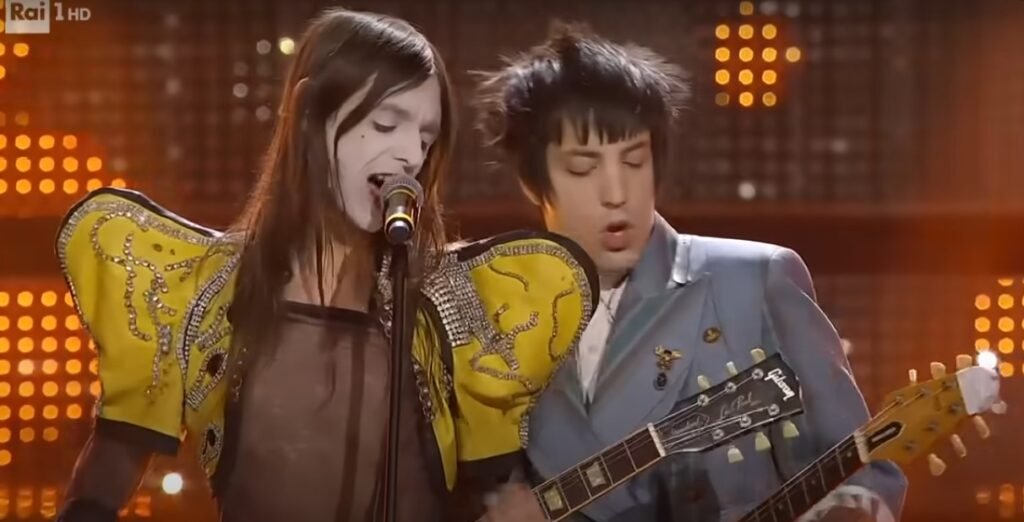 Lucio Corsi, cuarto lugar en Sanremo 2025, expresando su interés en representar a Italia en Eurovisión.