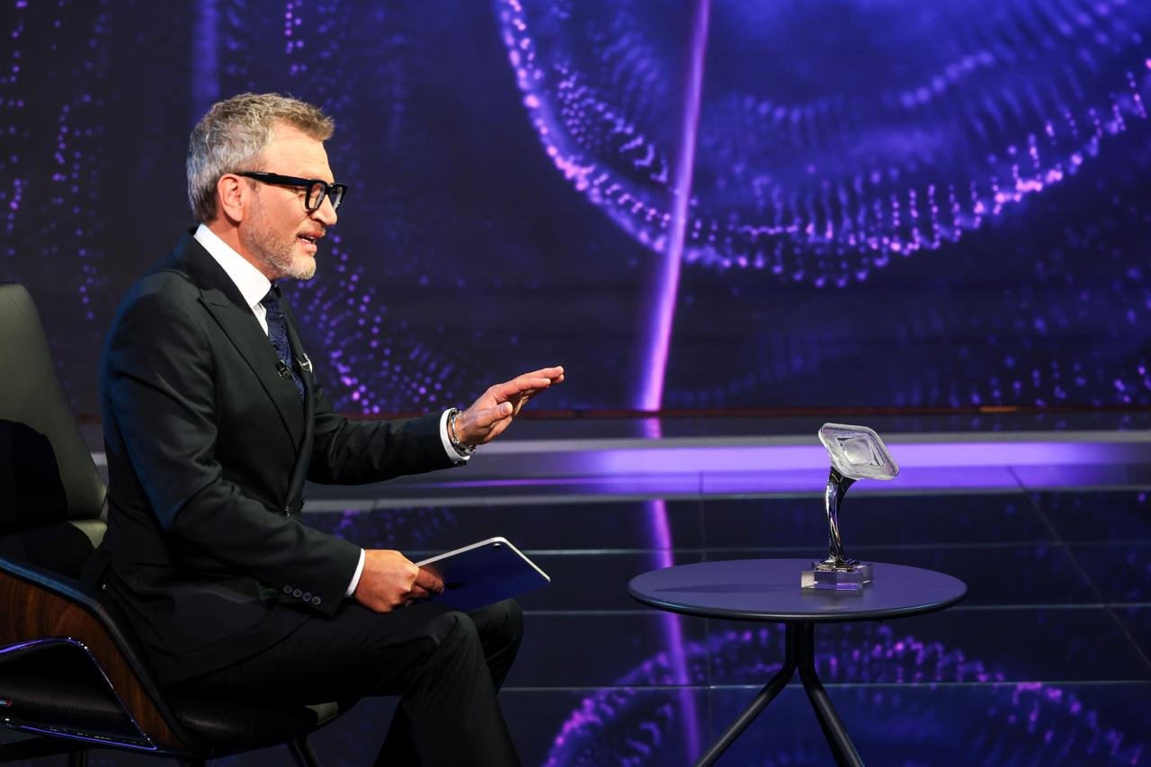 El trofeo oficial de Intervisión 2025, conocido como el